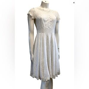 Chic White Lace Short Sleeve Pretty Dress